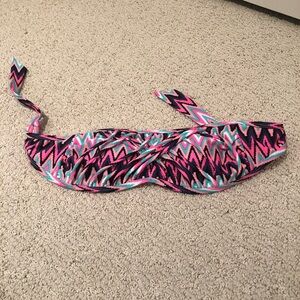 Xhilaration Pink and Blue Zigzag Bikini Top